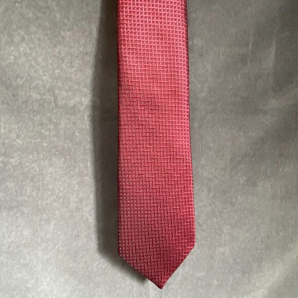 Burgundy & Black Jacquard Weave Motif 100% Silk Handmade Tie - Picture 1 of 9